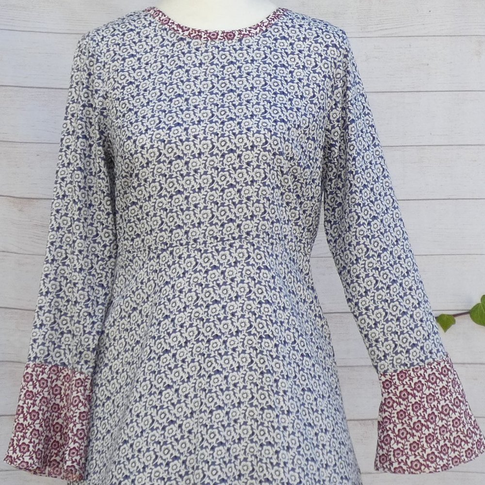 LOFT Floral Long Sleeve High Waist Dress Size 4P